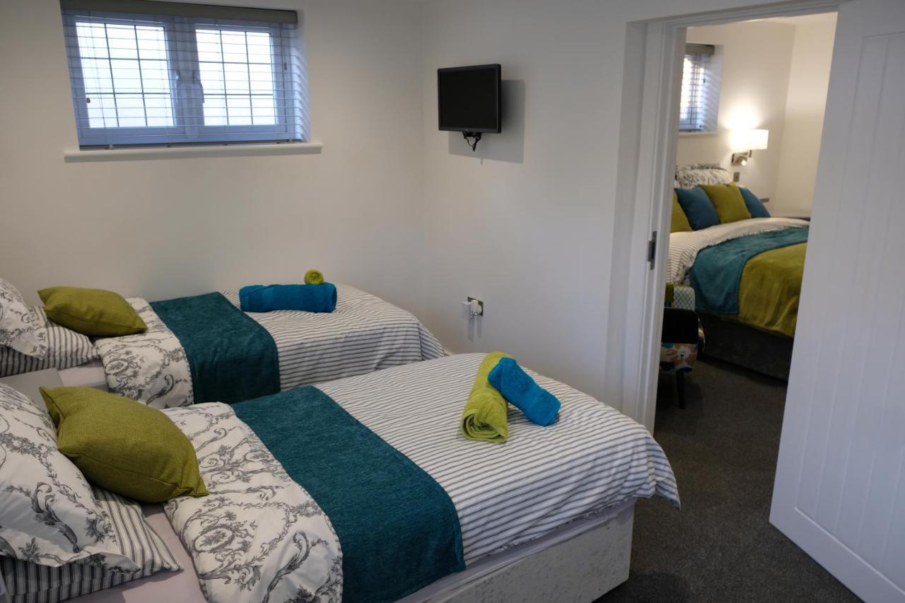 Rosemary House Brs Airport Accommodation Winford Bagian luar foto