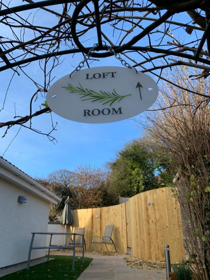 Rosemary House Brs Airport Accommodation Winford Bagian luar foto